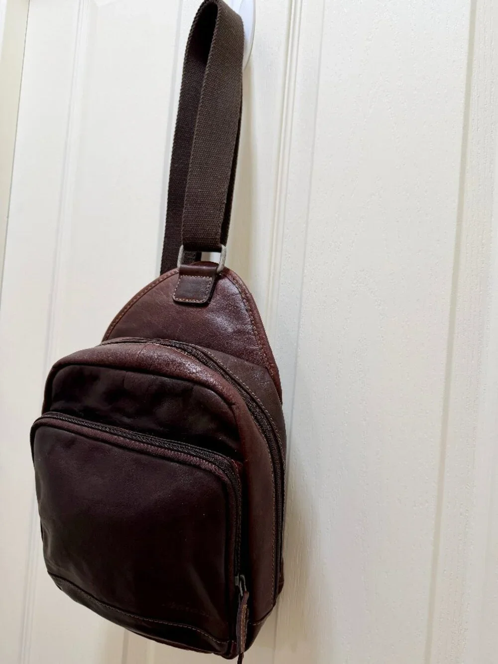 Jack Georges Leather Crossbody Backpack Brown Zip Closure Adjustable Strap Boho